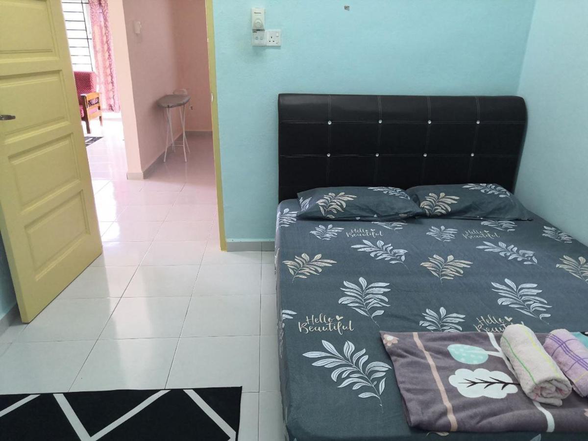 Ummi'S Homestay Besut Kampung Kuala Besut Esterno foto