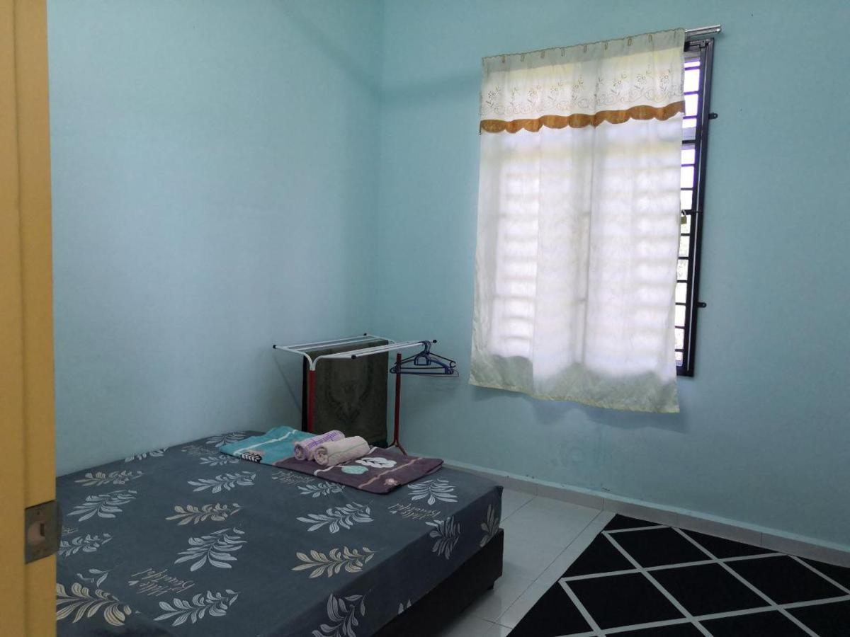 Ummi'S Homestay Besut Kampung Kuala Besut Esterno foto